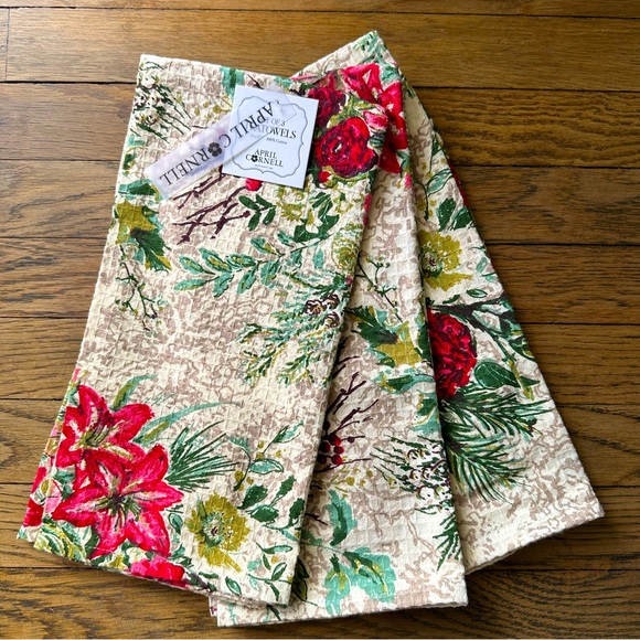 April Cornell Other - April Cornell Merry Antique Set of 3 Dishtowels